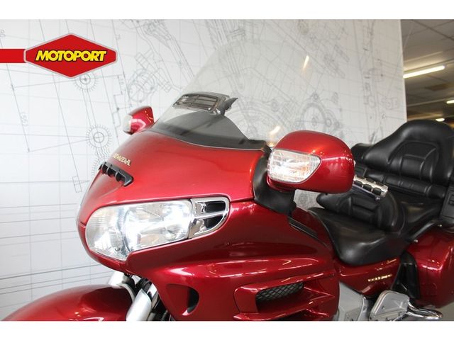 honda - gl-1800-goldwing