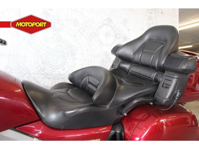 honda - gl-1800-goldwing