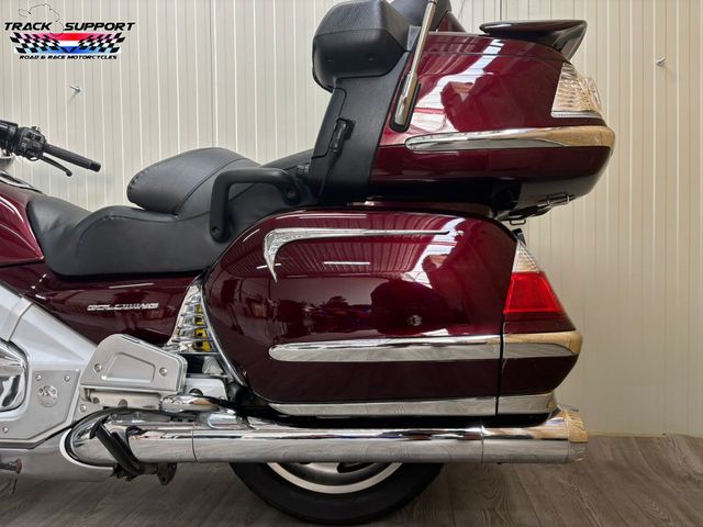 honda - gl-1800-goldwing