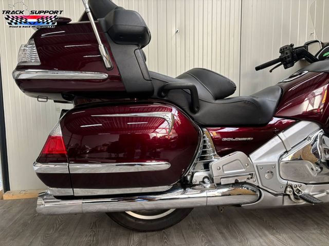 honda - gl-1800-goldwing