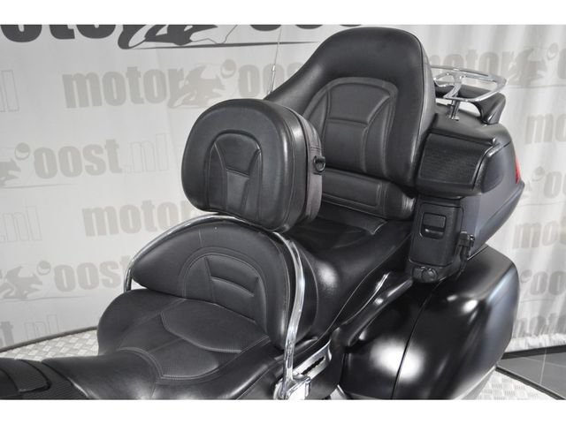 honda - gl-1800-goldwing