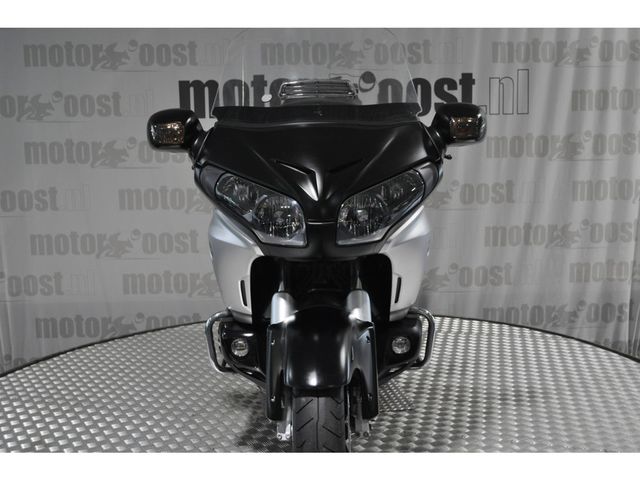 honda - gl-1800-goldwing