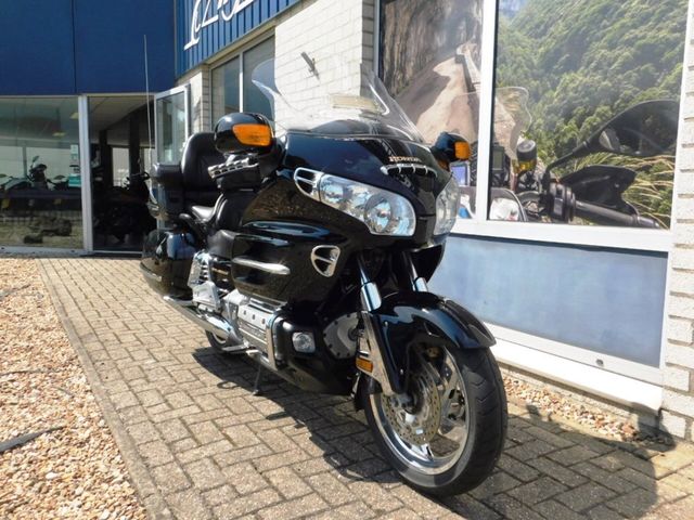 honda - gl-1800-goldwing-abs