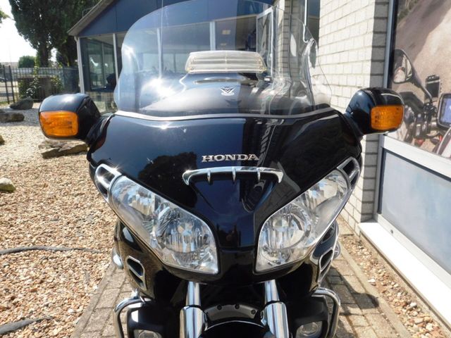 honda - gl-1800-goldwing-abs