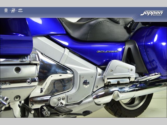 honda - gl-1800-goldwing-abs