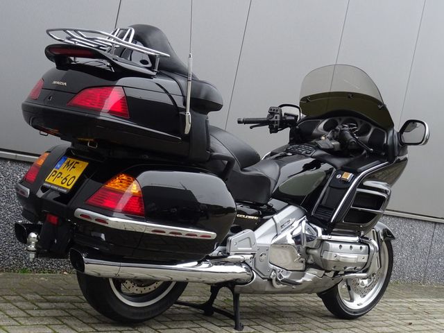 honda - gl-1800-goldwing-abs