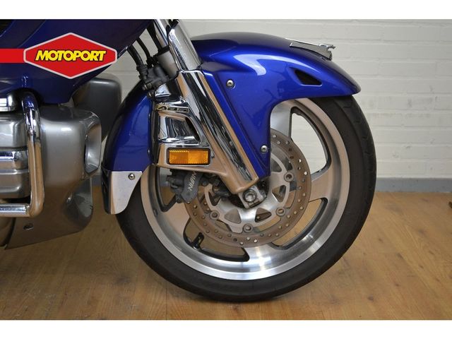 honda - gl-1800-goldwing-abs