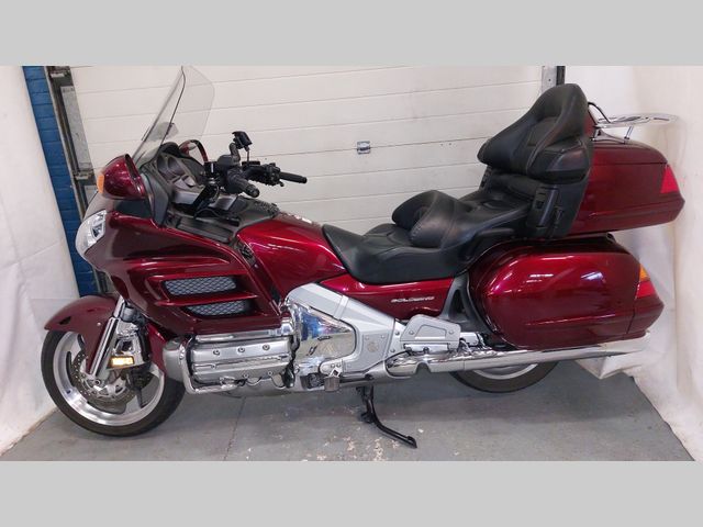 honda - gl-1800-goldwing-abs