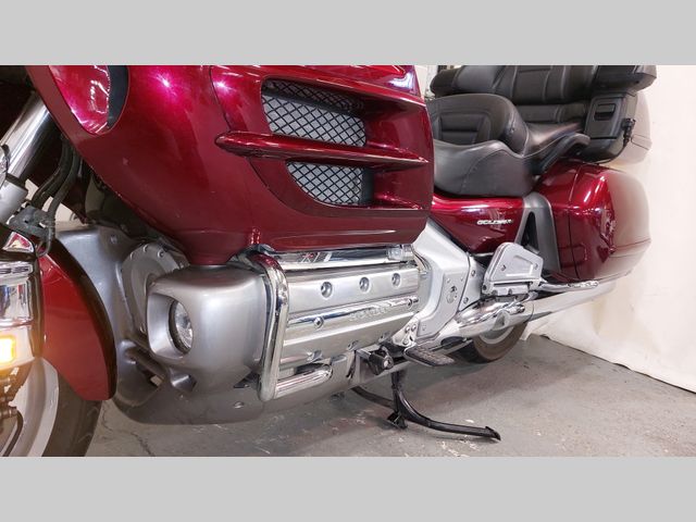 honda - gl-1800-goldwing-abs