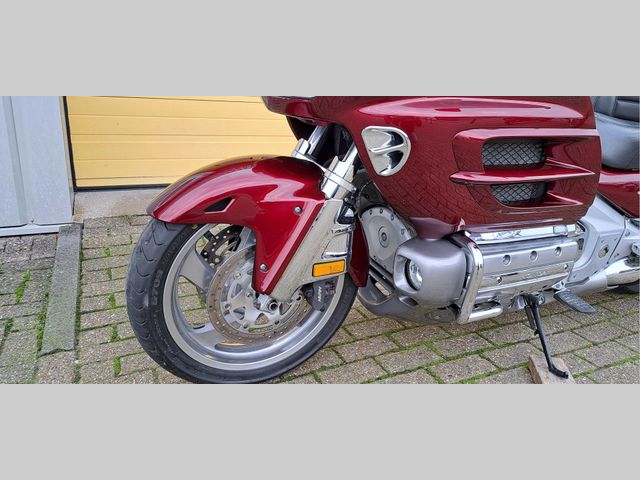 honda - gl-1800-goldwing-abs