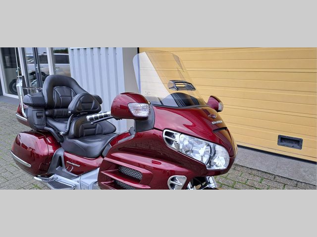 honda - gl-1800-goldwing-abs