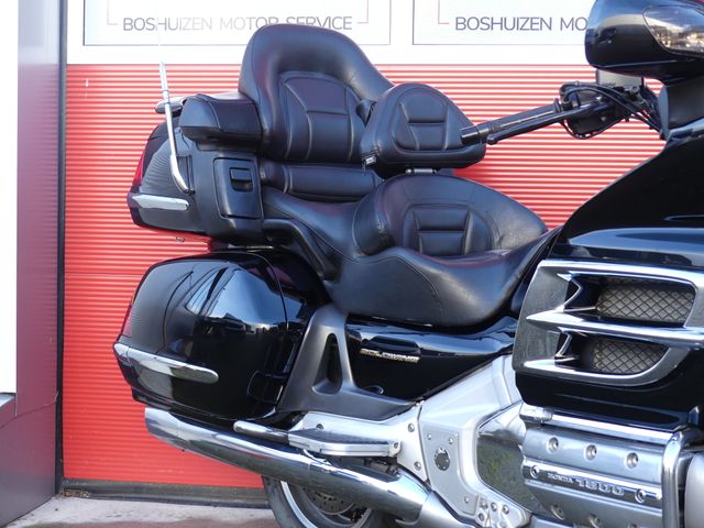 honda - gl-1800-goldwing-abs