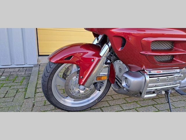 honda - gl-1800-goldwing-abs