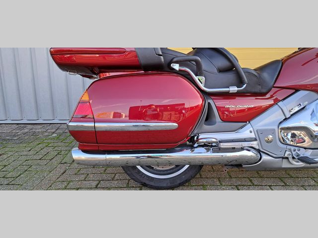 honda - gl-1800-goldwing-abs