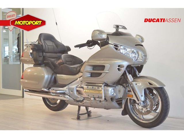 honda - gl-1800-goldwing-abs