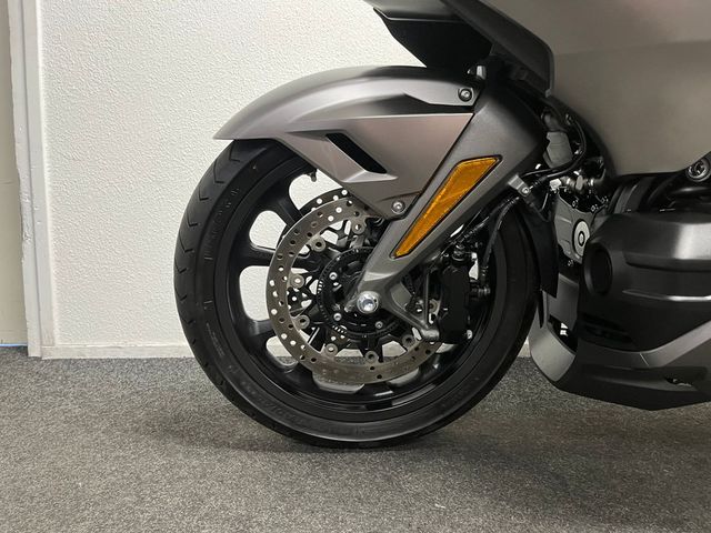 honda - gl-1800-goldwing-abs