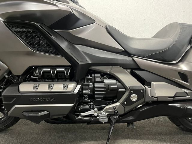 honda - gl-1800-goldwing-abs