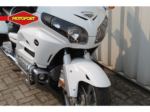honda - gl-1800-goldwing-abs