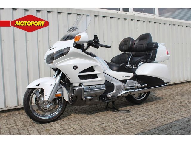honda - gl-1800-goldwing-abs
