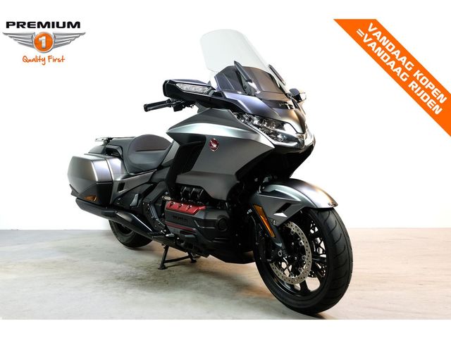 honda - gl-1800-goldwing-bagger