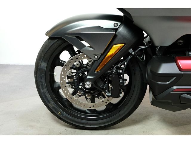 honda - gl-1800-goldwing-bagger