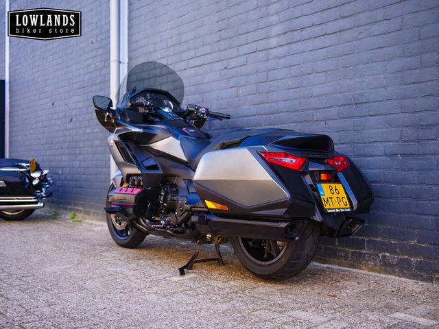 honda - gl-1800-goldwing-bagger-dct