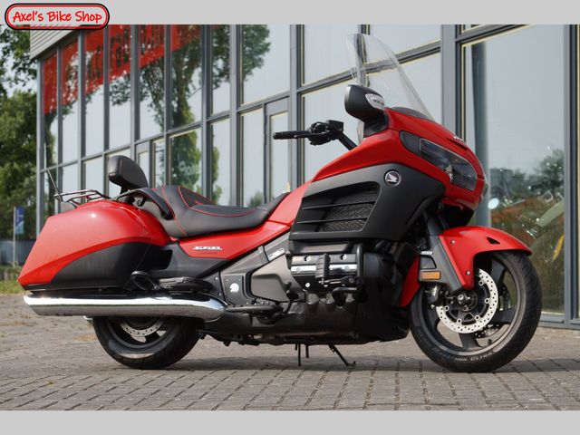 honda - gl-1800-goldwing-c-abs