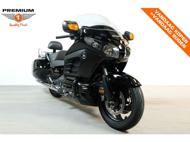 honda - gl-1800-goldwing-f6b