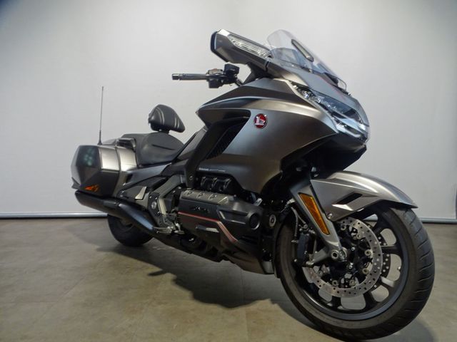 honda - gl-1800-goldwing-f6b