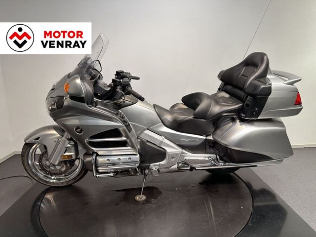 honda - gl-1800-goldwing-f6b