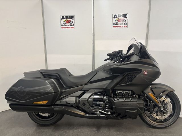 honda - gl-1800-goldwing-f6b