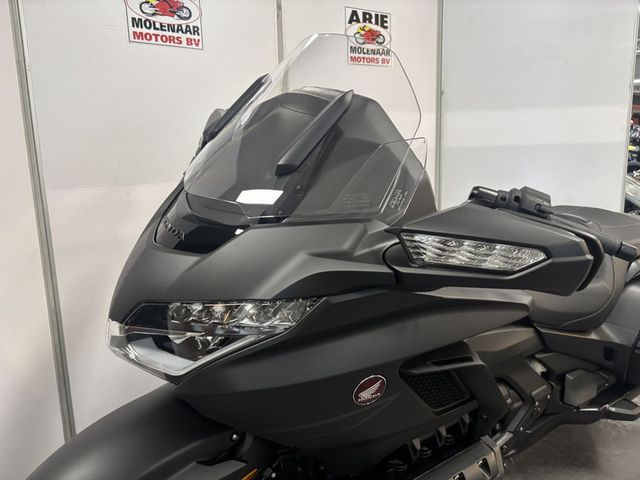 honda - gl-1800-goldwing-f6b