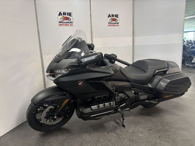 honda - gl-1800-goldwing-f6b