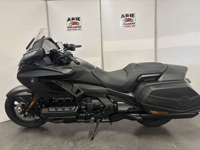honda - gl-1800-goldwing-f6b