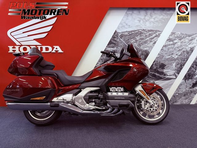 honda - gl-1800-goldwing-tour