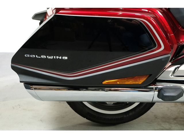 honda - gl-1800-goldwing-tour-dct