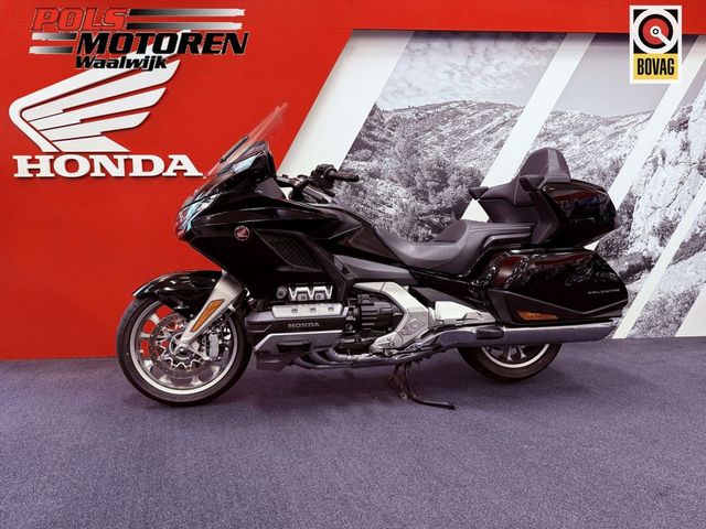 honda - gl-1800-goldwing-tour-dct