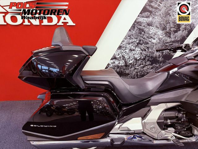 honda - gl-1800-goldwing-tour-dct