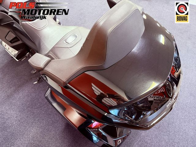 honda - gl-1800-goldwing-tour-dct