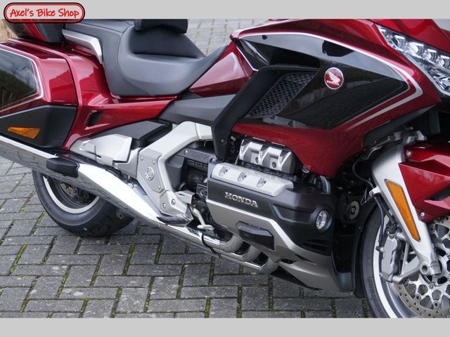 honda - gl-1800-goldwing-tour-dct