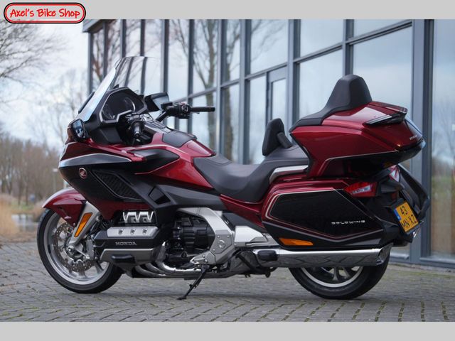 honda - gl-1800-goldwing-tour-dct