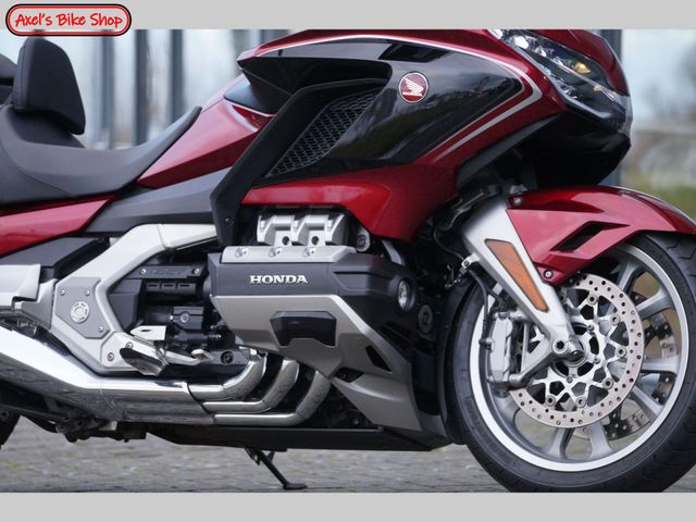 honda - gl-1800-goldwing-tour-dct