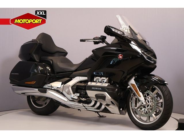 honda - gl-1800-goldwing-touring