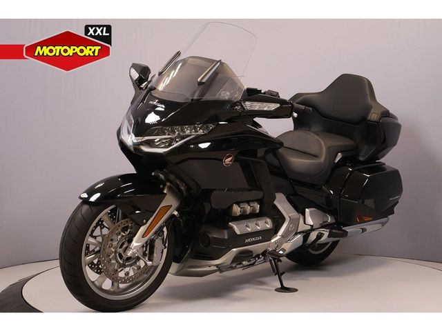 honda - gl-1800-goldwing-touring