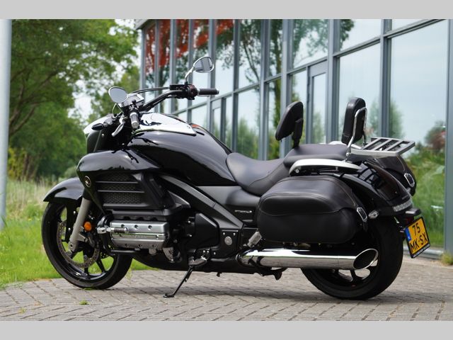 honda - goldwing-f6b-c-abs