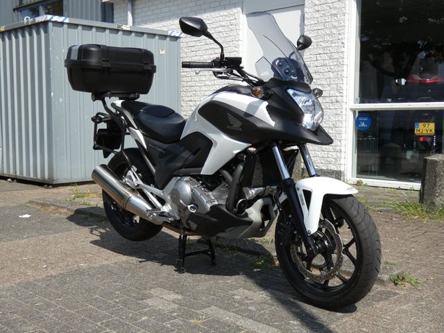 honda - nc-700-x-dct