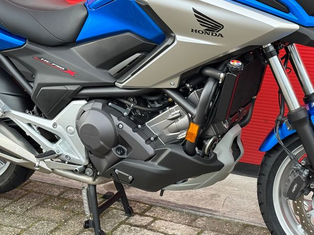 honda - nc-700-x-dct