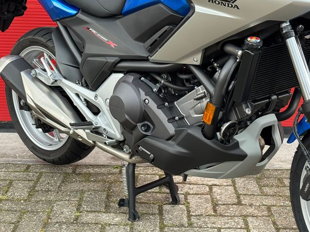 honda - nc-700-x-dct