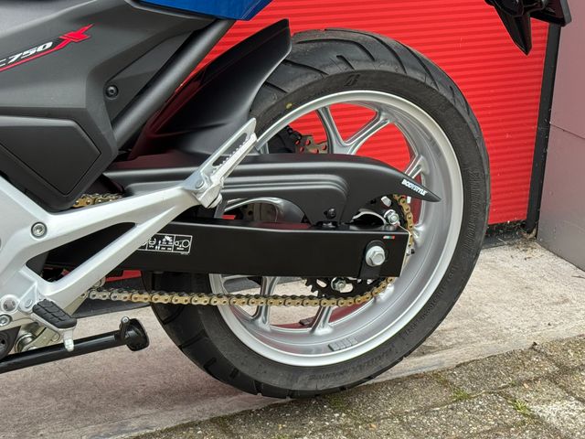 honda - nc-700-x-dct