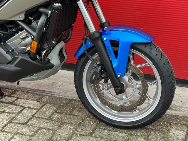 honda - nc-700-x-dct